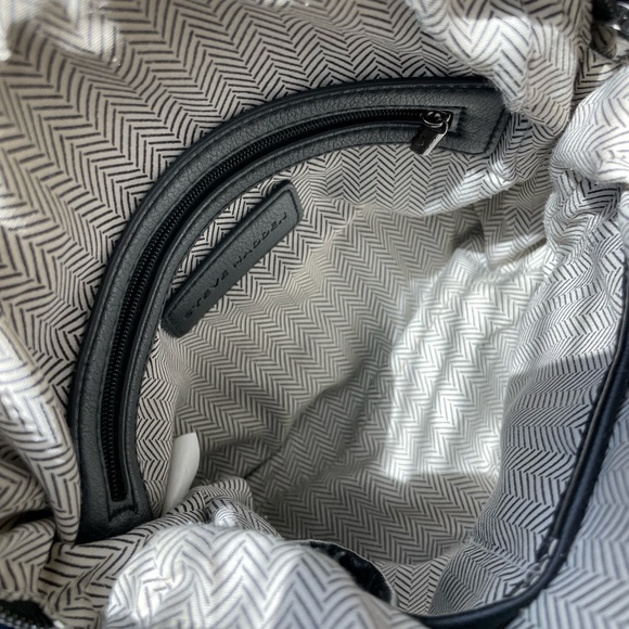 Steve Madden Quilted Convertible Bag - Black with Gunmetal Accents - y2k vintage - Picture 12 of 13